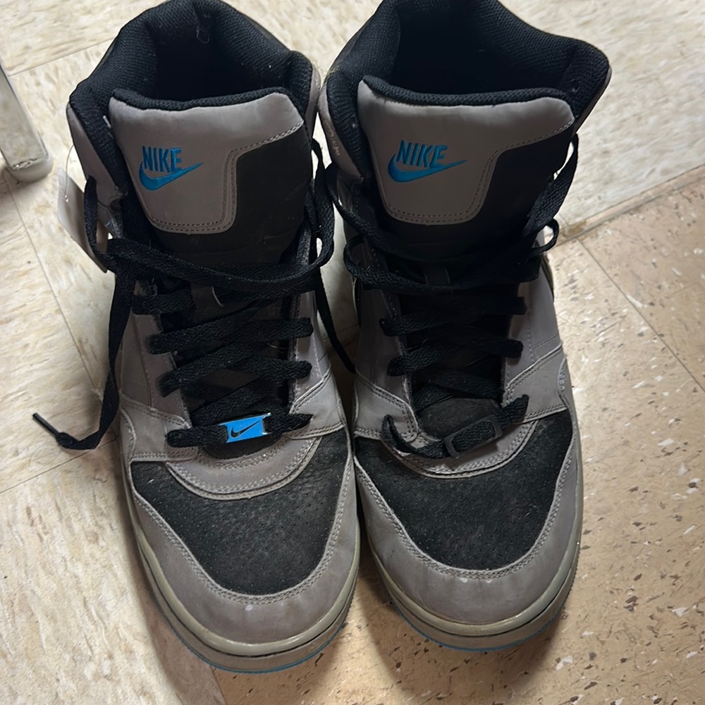 Nike air